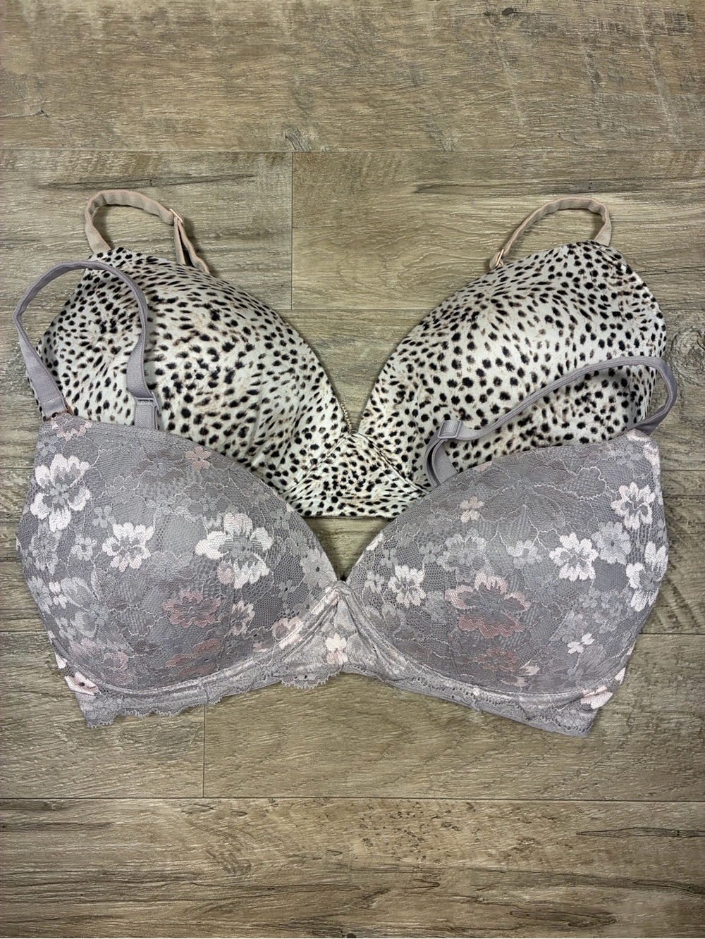 Victoria Secret 2 Wirefree Nursing Bras Lace Leopard Print